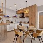 Daire Breezy Boho 2bd With Sea View - Chayka By Flat Mаnаger Varna
