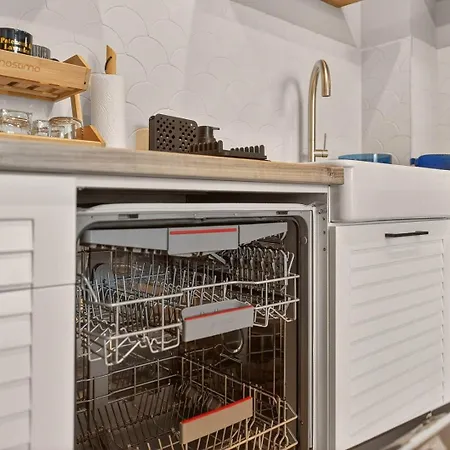 דירה Breezy Boho 2bd With Sea View - Chayka By Flat Mаnаger וארנה