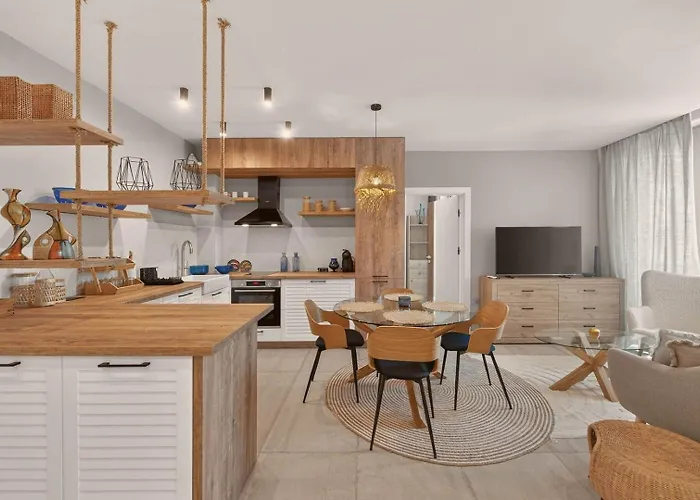 Breezy Boho 2bd With Sea View - Chayka By Flat Mаnаger Apartment