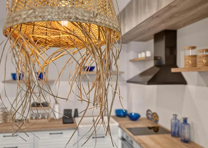 Breezy Boho 2bd With Sea View - Chayka By Flat Mаnаger