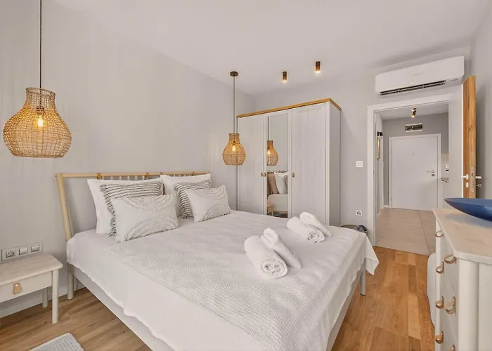 Breezy Boho 2bd With Sea View - Chayka By Flat Mаnаger Apartment Varna